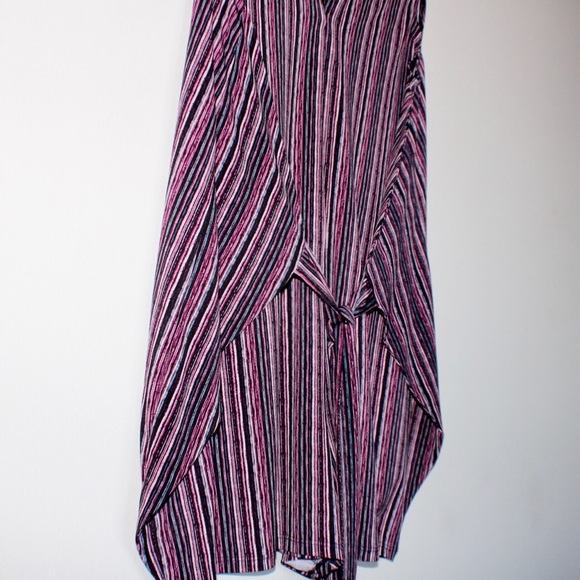 BCBGeneration Stripe Belted V-neck Shorts Romper - Picture 5 of 9